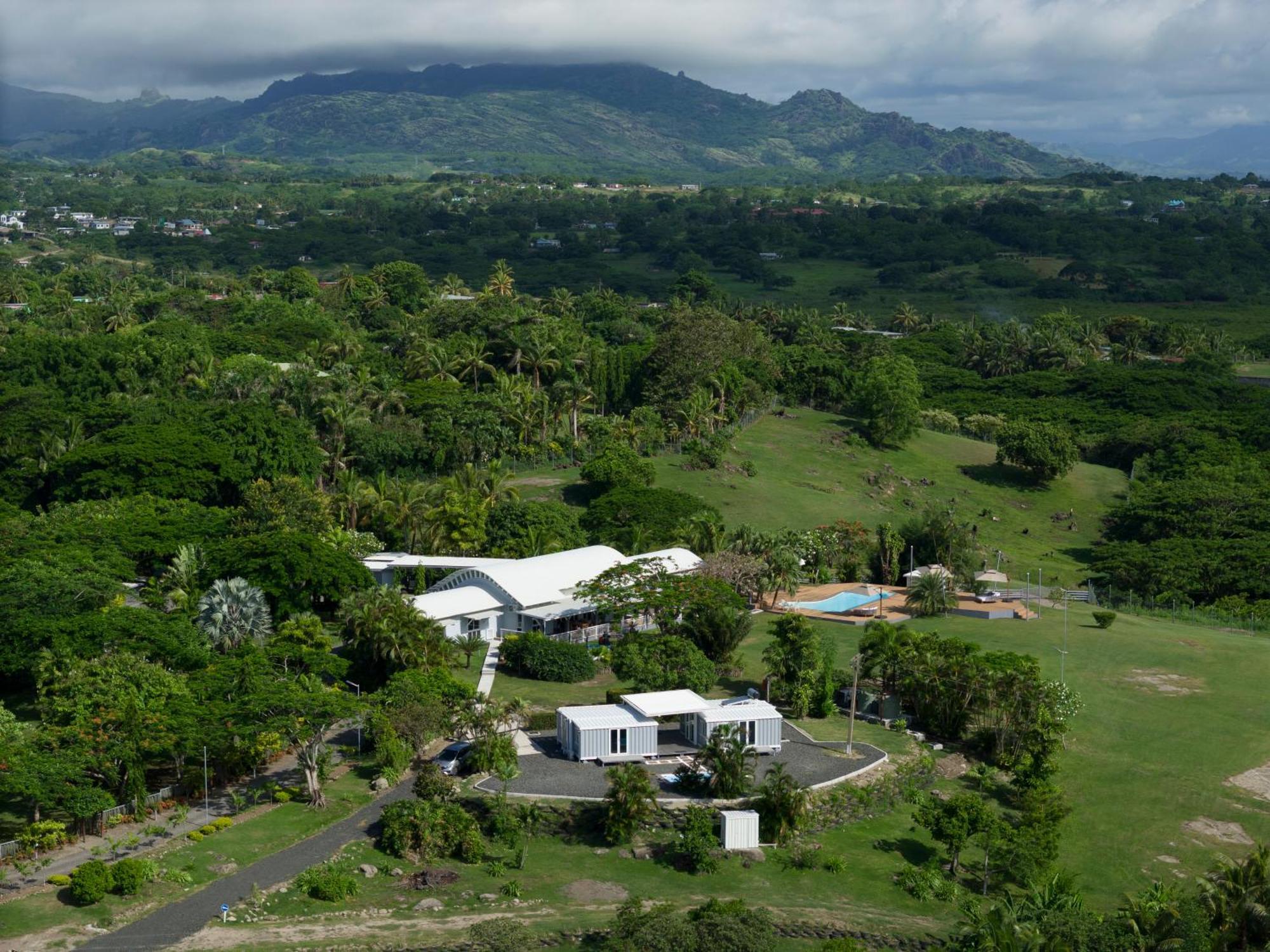 Paradis Sur Terre 6 Bedroom Dual Villas With Pools And Views Lauwaki Esterno foto